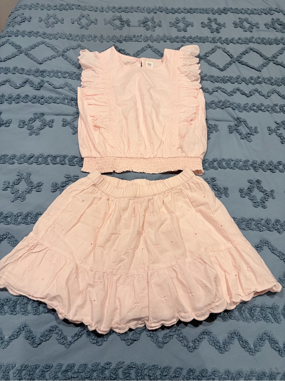 GAP Kids Eyelet Ruffle Top & Skirt Set Pink Size 8/10